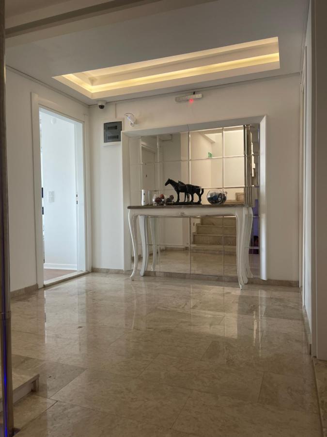 Marin Otel อูร์ลา ภายนอก รูปภาพ