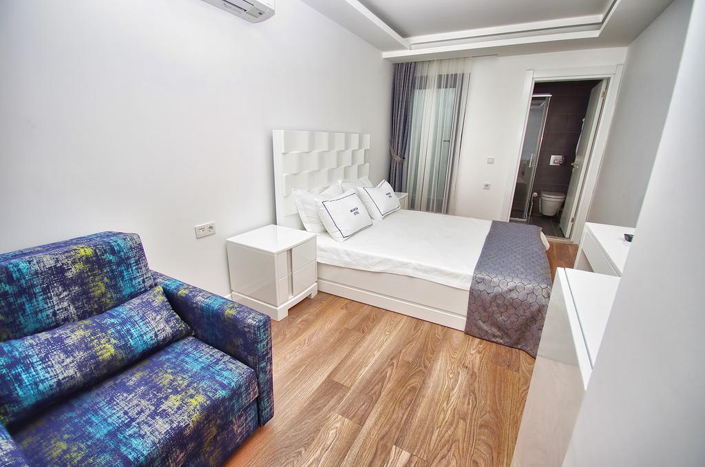 Marin Otel อูร์ลา ภายนอก รูปภาพ