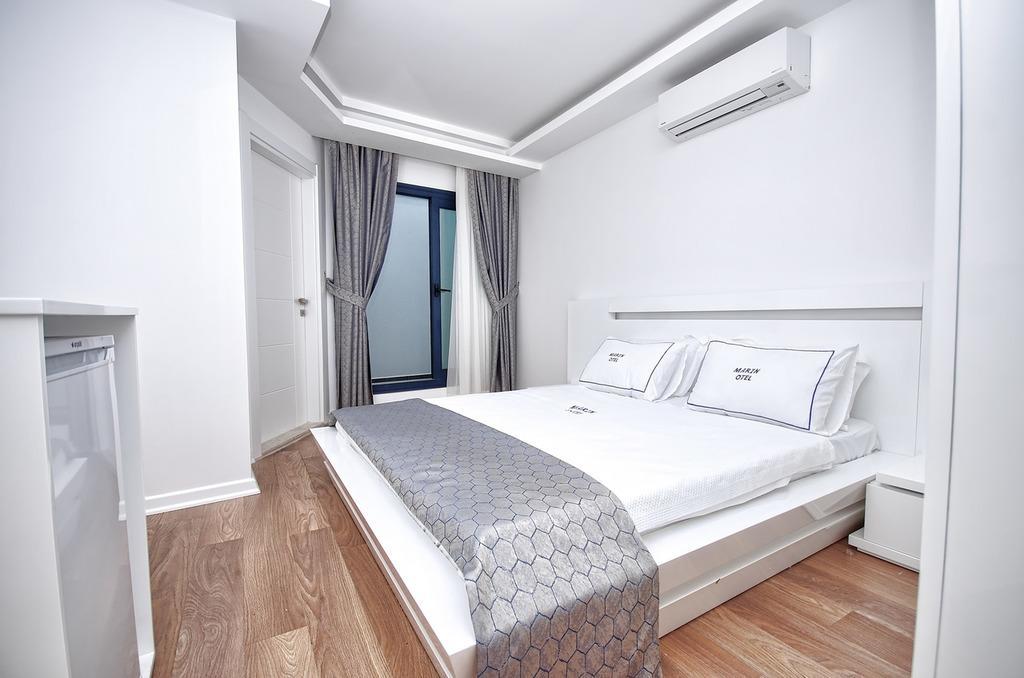 Marin Otel อูร์ลา ภายนอก รูปภาพ
