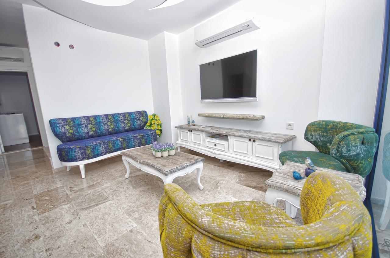 Marin Otel อูร์ลา ภายนอก รูปภาพ